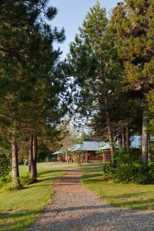 Lake Parlin Lodge & Cabins West Forks Exterior photo
