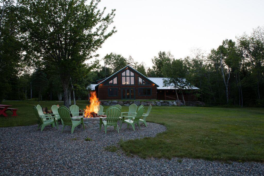 Lake Parlin Lodge & Cabins West Forks Exterior photo
