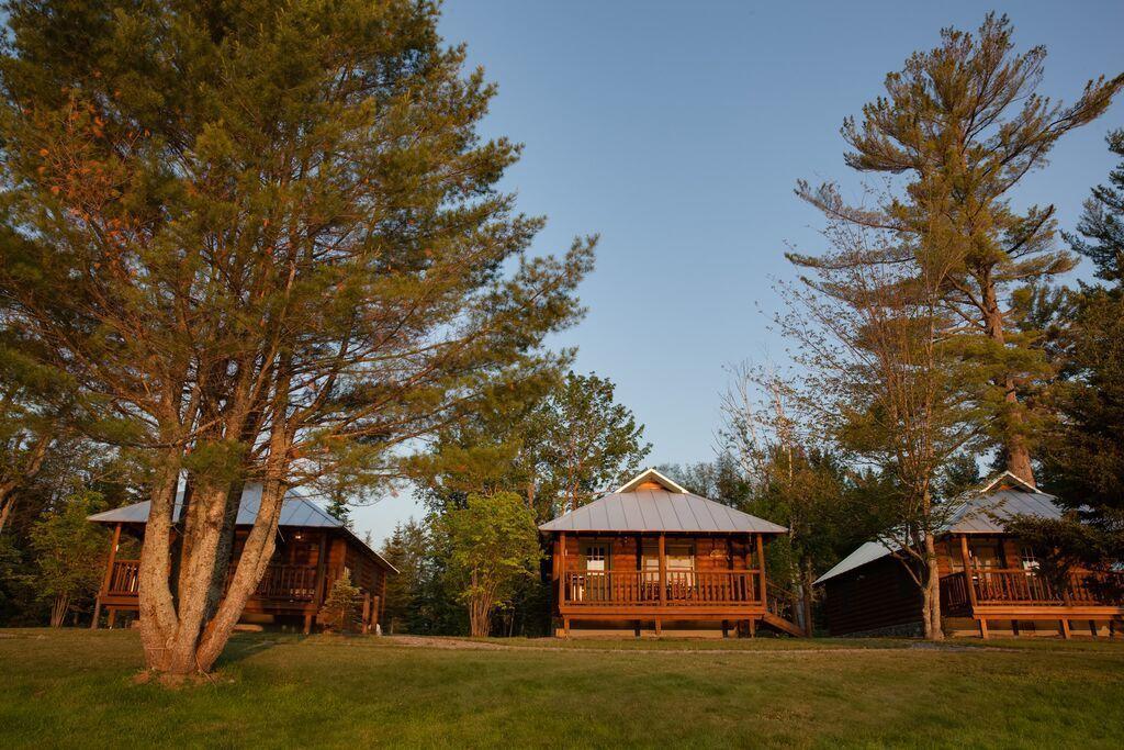 Lake Parlin Lodge & Cabins West Forks Room photo