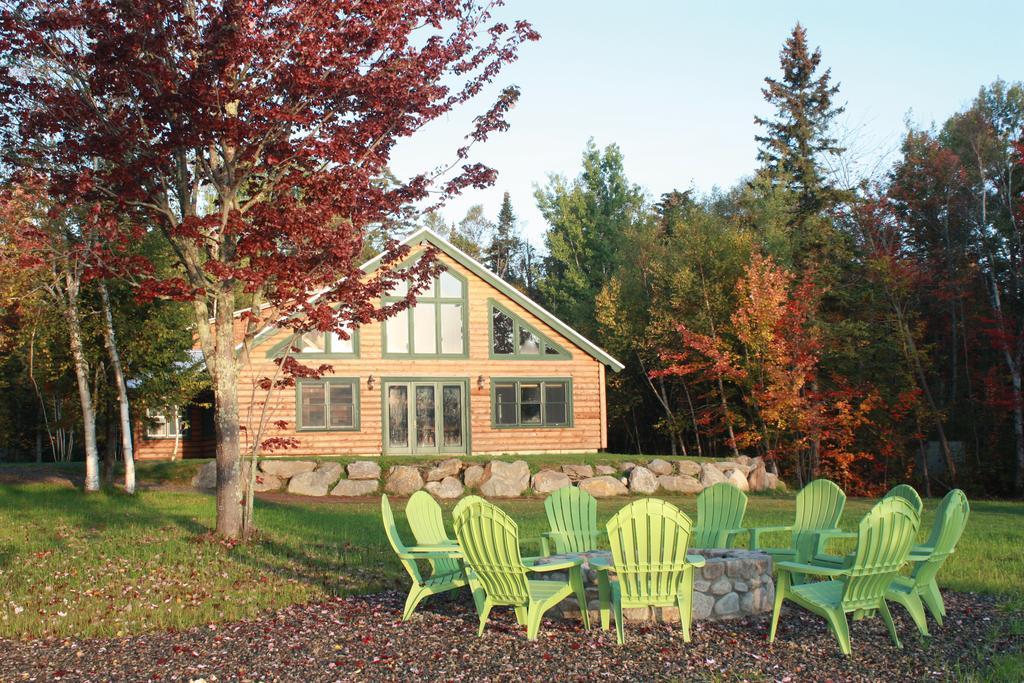 Lake Parlin Lodge & Cabins West Forks Room photo